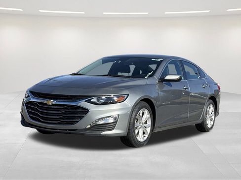 Used 2024 Chevrolet Malibu LT image 1