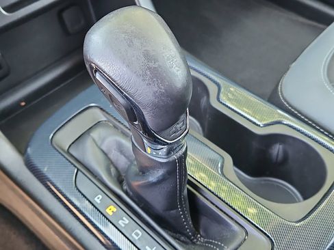 Used 2022 Chevrolet Colorado Z71 w/ Safety Package RWD image 33