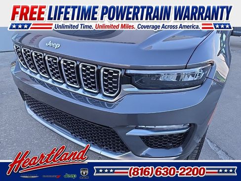 Used 2025 Jeep Grand Cherokee Summit AWD/4WD image 16
