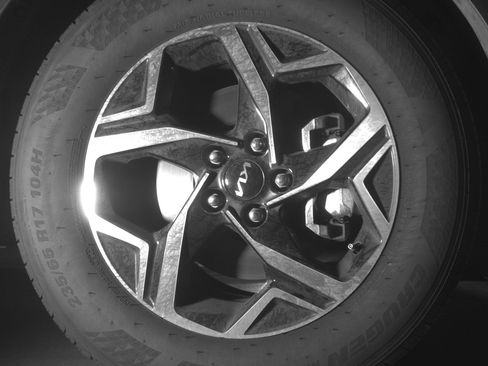 Used 2025 Kia Sportage LX image 13