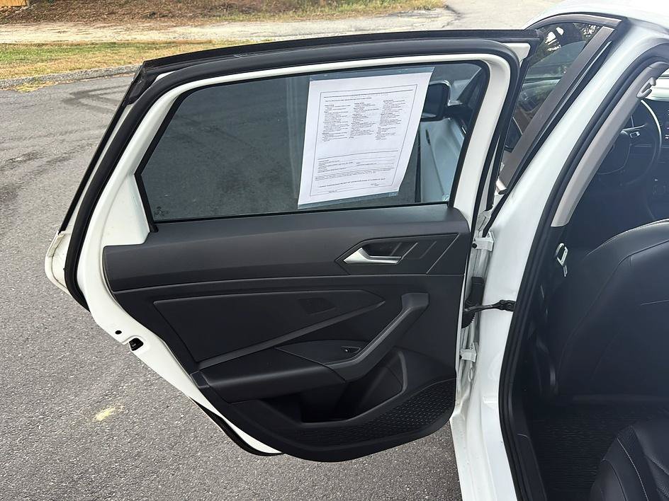 Used 2019 Volkswagen Jetta SEL Premium FWD image 29