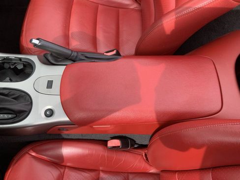 Used 2005 Chevrolet Corvette Convertible w/ Preferred Equipment Group RWD image 32