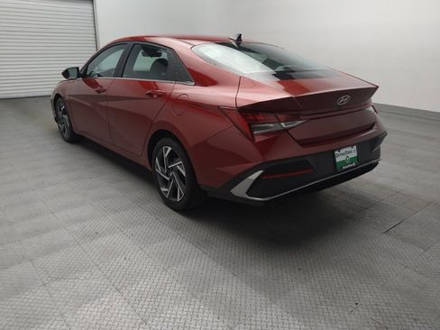 Used 2025 Hyundai Elantra SEL FWD image 5