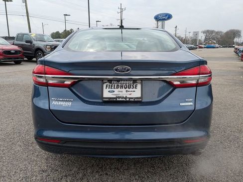 Used 2018 Ford Fusion SE w/ Fusion SE Technology Package image 17