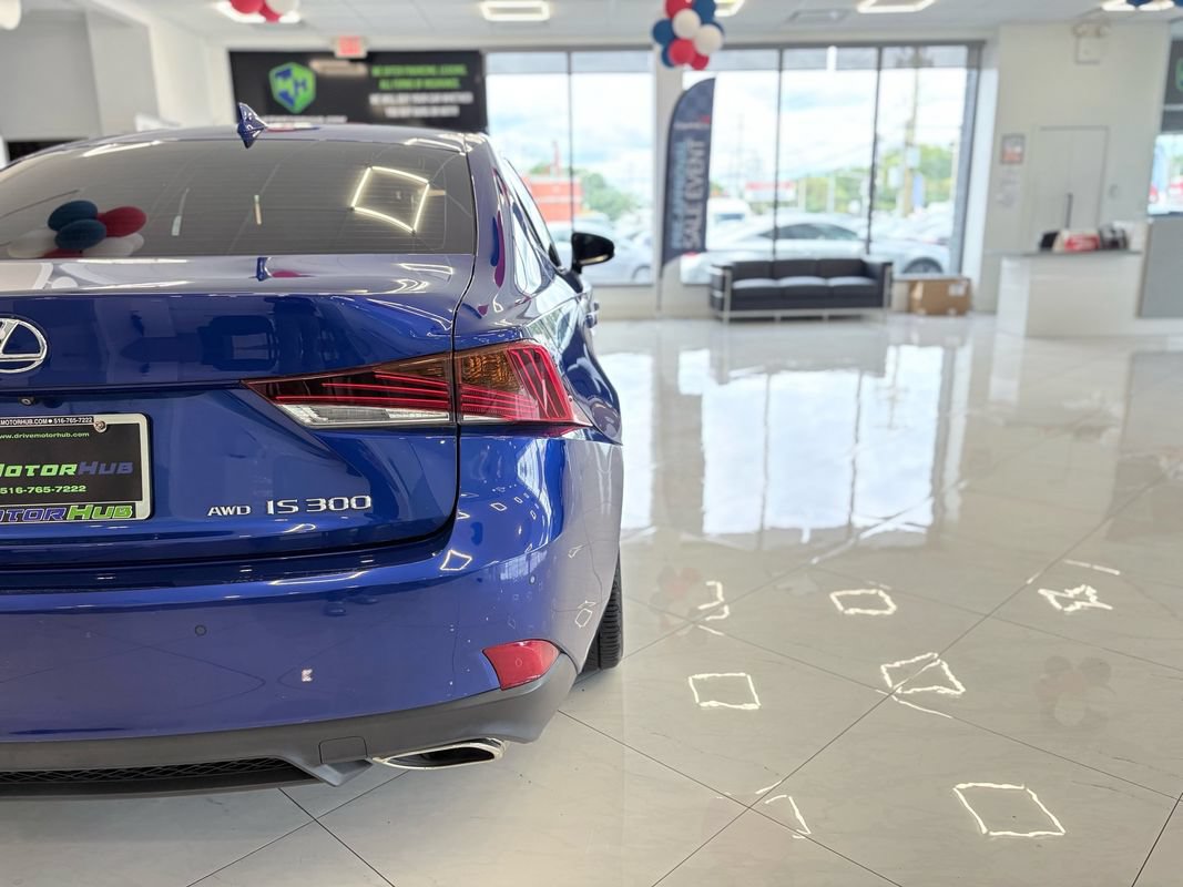 Used 2020 Lexus IS 300 F Sport w/ Blackline Edition AWD/4WD image 14