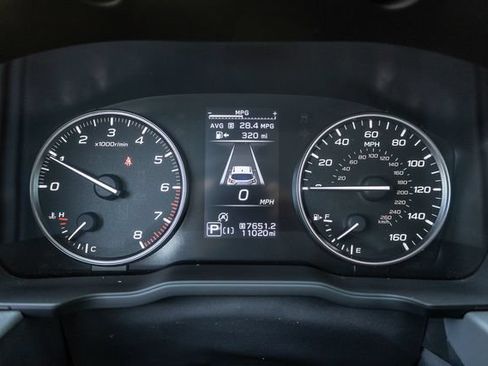Used 2025 Subaru Crosstrek 2.5i Premium AWD/4WD image 11