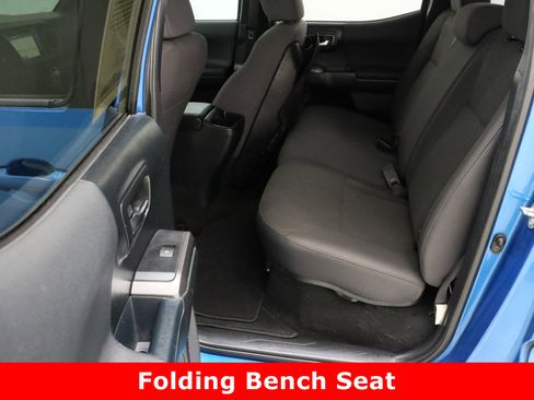 Used 2018 Toyota Tacoma TRD Sport w/ Technology Package image 27