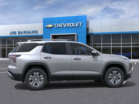 New 2026 Chevrolet Equinox LT AWD/4WD image 5