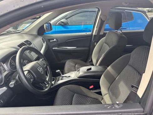 Used 2020 Dodge Journey SE w/ Blacktop Package FWD image 30
