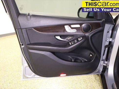 Used 2022 Mercedes-Benz GLC 300 4MATIC image 35
