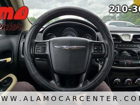 Used 2012 Chrysler 200 LX FWD image 31