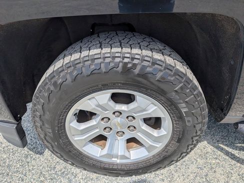 Used 2018 Chevrolet Silverado 1500 LT w/ All Star Edition AWD/4WD image 12