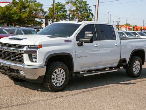 Used 2023 Chevrolet Silverado 2500 LT w/ Convenience Package AWD/4WD image 9