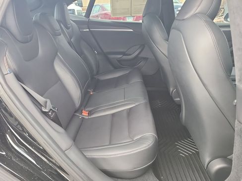 Used 2022 Tesla Model S image 31