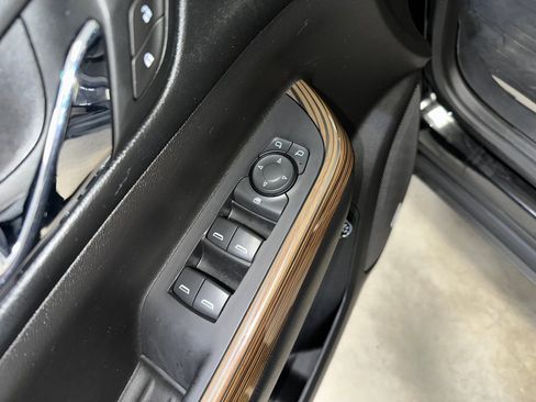 Used 2018 GMC Acadia SLE w/ Driver Alert Package I image 8