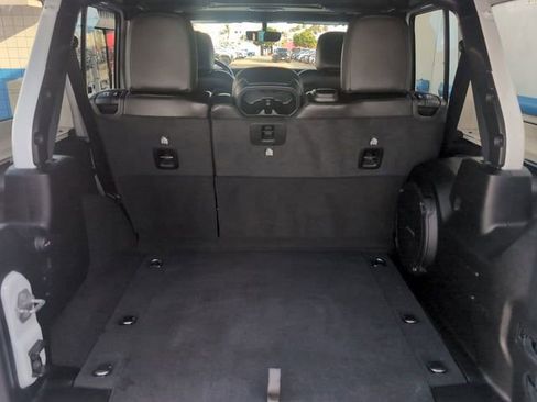 Used 2021 Jeep Wrangler Unlimited Rubicon image 31