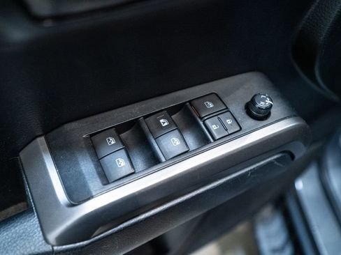 Used 2020 Toyota Tacoma SR5 w/ Blackout Package image 22