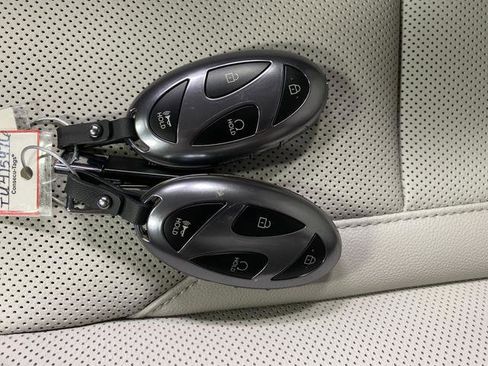 New 2026 Hyundai Tucson Limited image 28