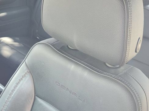Used 2024 GMC Sierra 2500 Denali w/ Denali Reserve Package AWD/4WD image 15