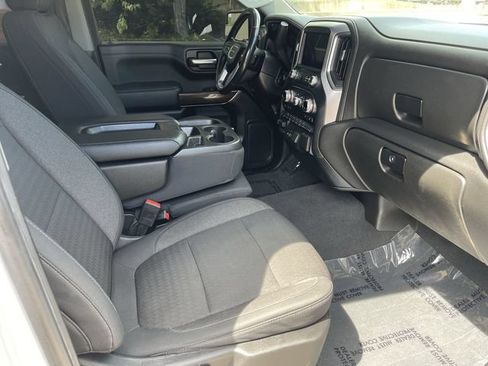 Used 2019 GMC Sierra 1500 SLE w/ SLE Value Package AWD/4WD image 17
