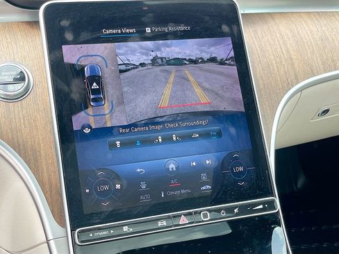 Used 2022 Mercedes-Benz C 300 Sedan image 13