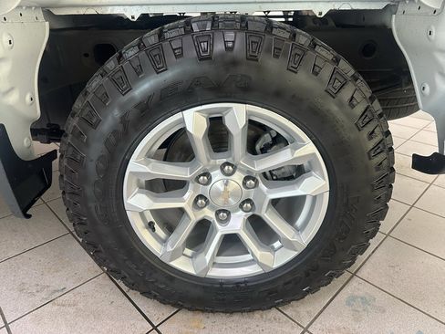 Certified 2022 Chevrolet Silverado 1500 W/T w/ WT Value Package image 19