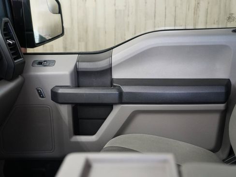 Used 2016 Ford F150 XL w/ Equipment Group 101A Mid RWD image 30
