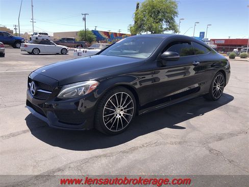 Used 2017 Mercedes-Benz C 300 Coupe image 4