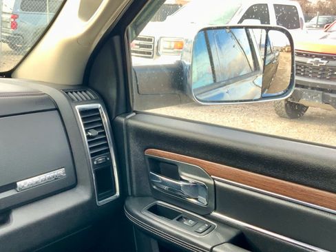 Used 2018 RAM 1500 Laramie image 35