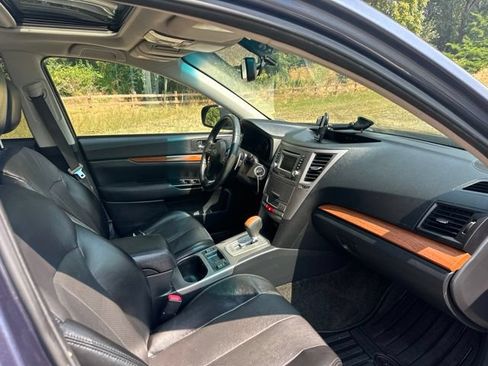 Used 2014 Subaru Outback 3.6R Limited w/ Moonroof Package AWD/4WD image 24
