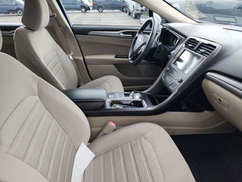 Used 2020 Ford Fusion SE w/ Fleet SE Value Package FWD image 7