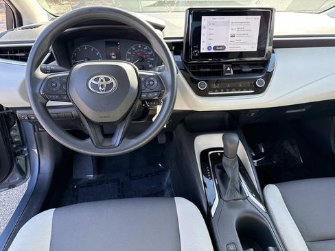 Used 2024 Toyota Corolla LE image 17