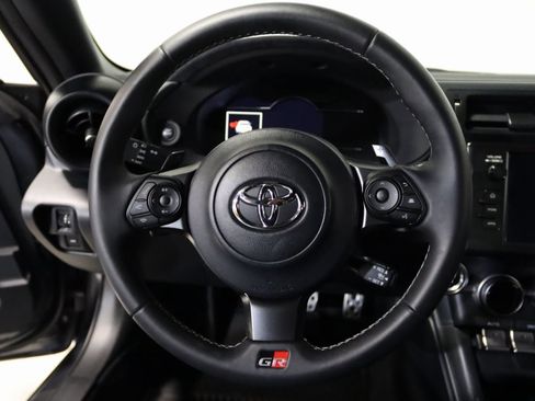 Used 2024 Toyota GR86 Premium image 41