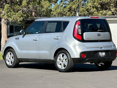Used 2019 Kia Soul FWD image 6
