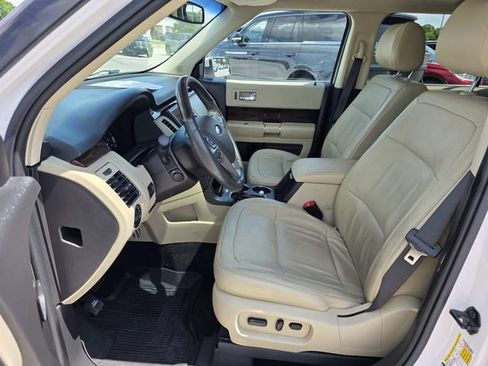 Used 2019 Ford Flex Limited w/ Equipment Group 301A AWD/4WD image 8