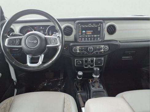 Used 2021 Jeep Wrangler Unlimited Sahara AWD/4WD image 14