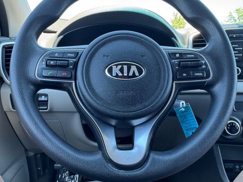 Used 2018 Kia Sportage LX AWD/4WD image 20
