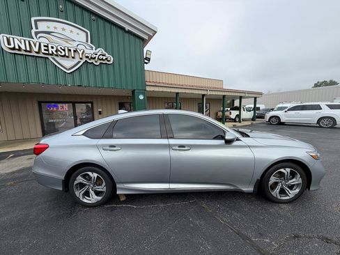 Used 2020 Honda Accord EX-L image 2