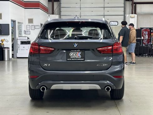 Used 2021 BMW X1 xDrive28i w/ Convenience Package image 3