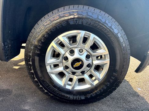 Used 2020 Chevrolet Silverado 2500 LT w/ Fleet Comfort Package image 20