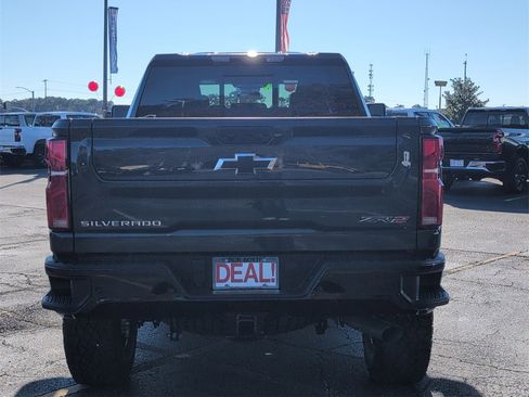 New 2026 Chevrolet Silverado 2500 ZR2 image 4