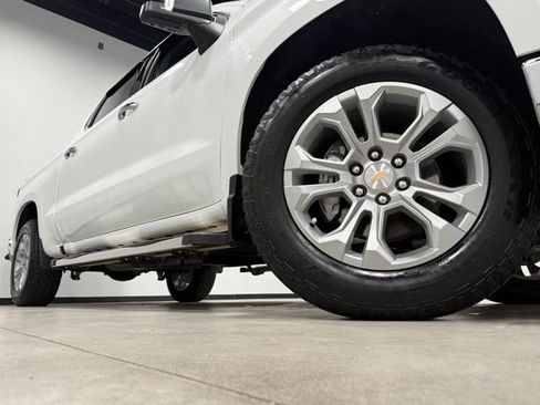 Used 2025 Chevrolet Silverado 1500 LTZ w/ Z71 Off-Road Package image 2