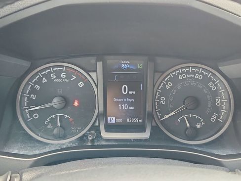 Used 2020 Toyota Tacoma TRD Off-Road image 25