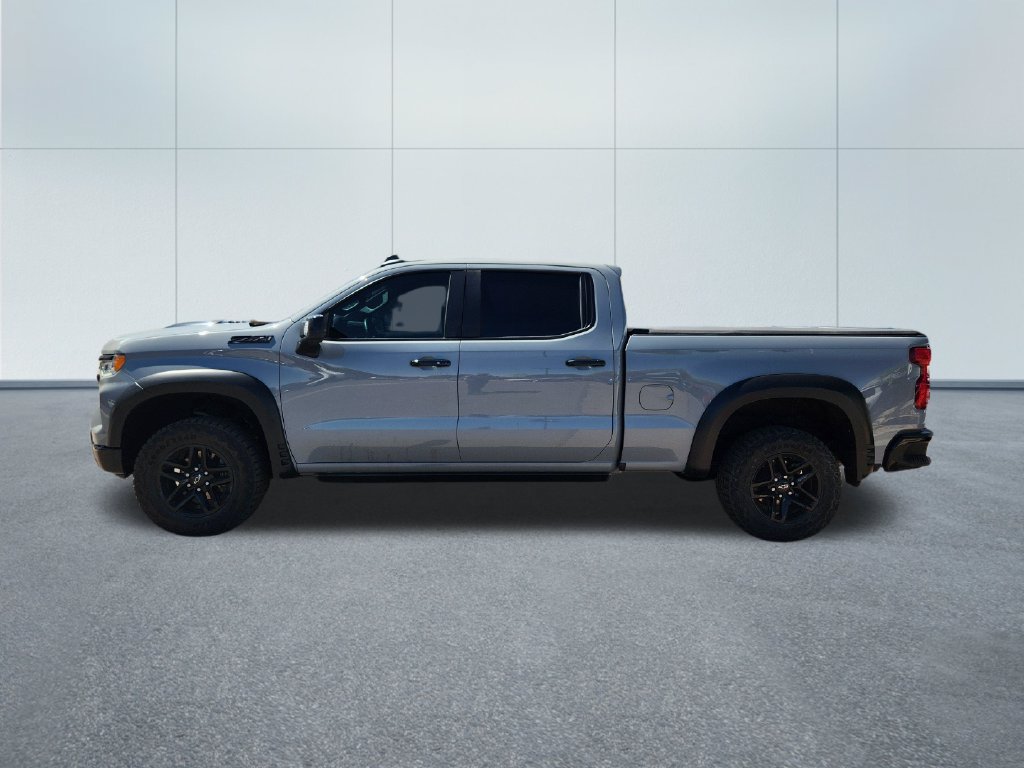 Used 2024 Chevrolet Silverado 1500 LT Trail Boss w/ Convenience Package II AWD/4WD image 4