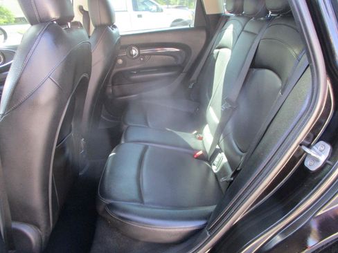 Used 2017 MINI Cooper Clubman S image 14