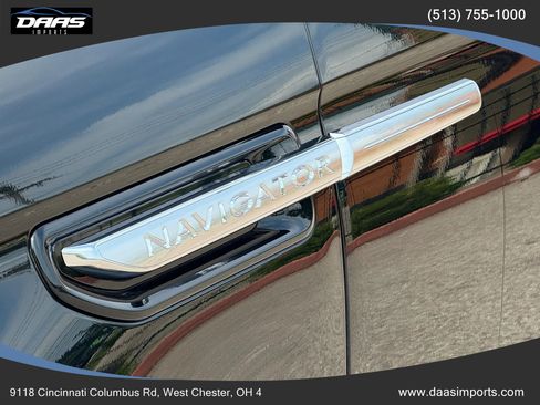 Used 2018 Lincoln Navigator L Reserve w/ Technology Package AWD/4WD image 16