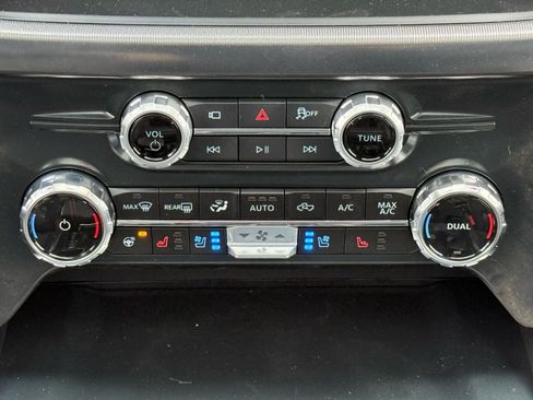 Used 2025 Ford F150 Raptor image 23