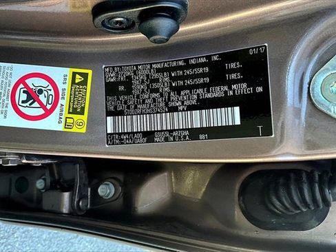 Used 2017 Toyota Highlander Limited Platinum image 36