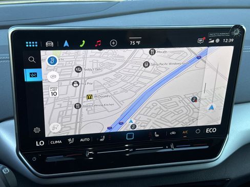 New 2025 Volkswagen ID.4 Pro image 14