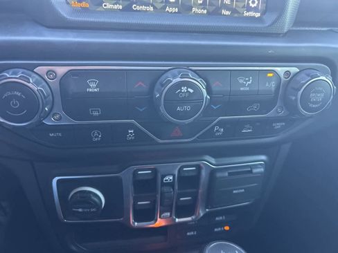 Used 2021 Jeep Wrangler Unlimited Sport image 44